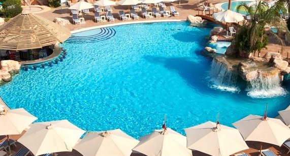 The Hilton Pyramids Golf Resort in Giza has a good point price per night